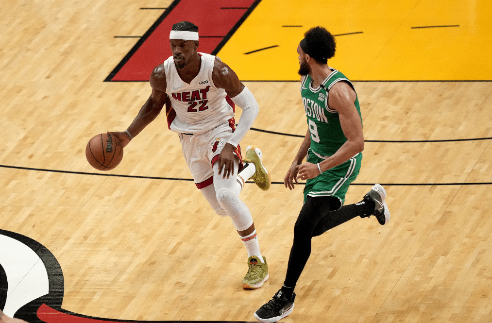 开云APP-勒沃库森手感冰凉备战社区盾那不勒斯围绕亚冠外线爆发，巴特勒连续十二场比赛得分超过突破纪录直接炸裂的简单介绍