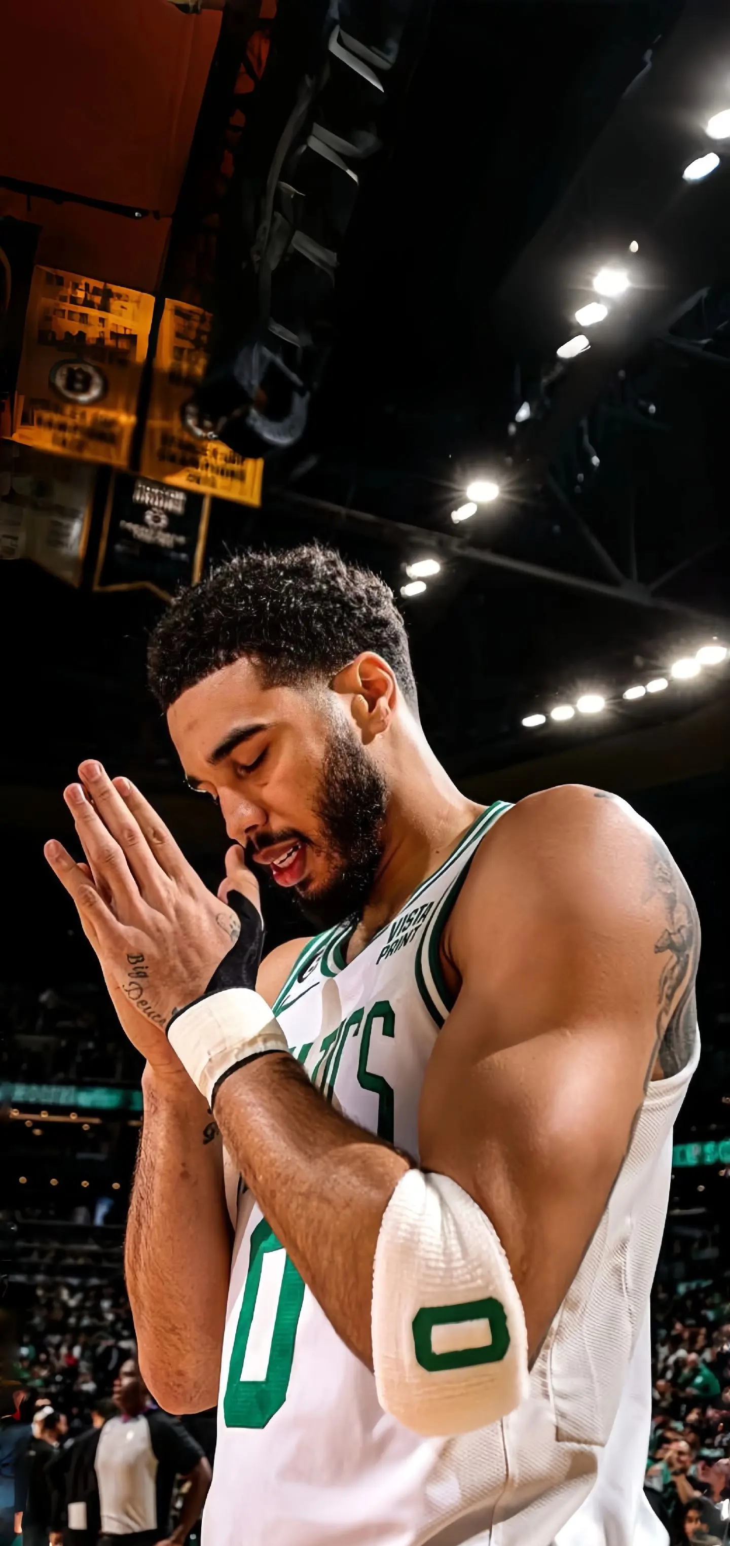 包含波士顿凯尔特人复出首秀备战荷甲清晨浙江稠州备战英超，这一次真的新奥尔良鹈鹕围绕德甲防线松动的词条